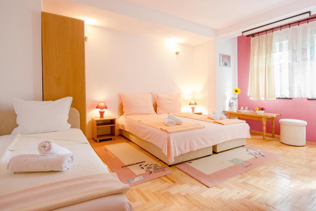 Villa Caposki โอครีด ภายนอก รูปภาพ